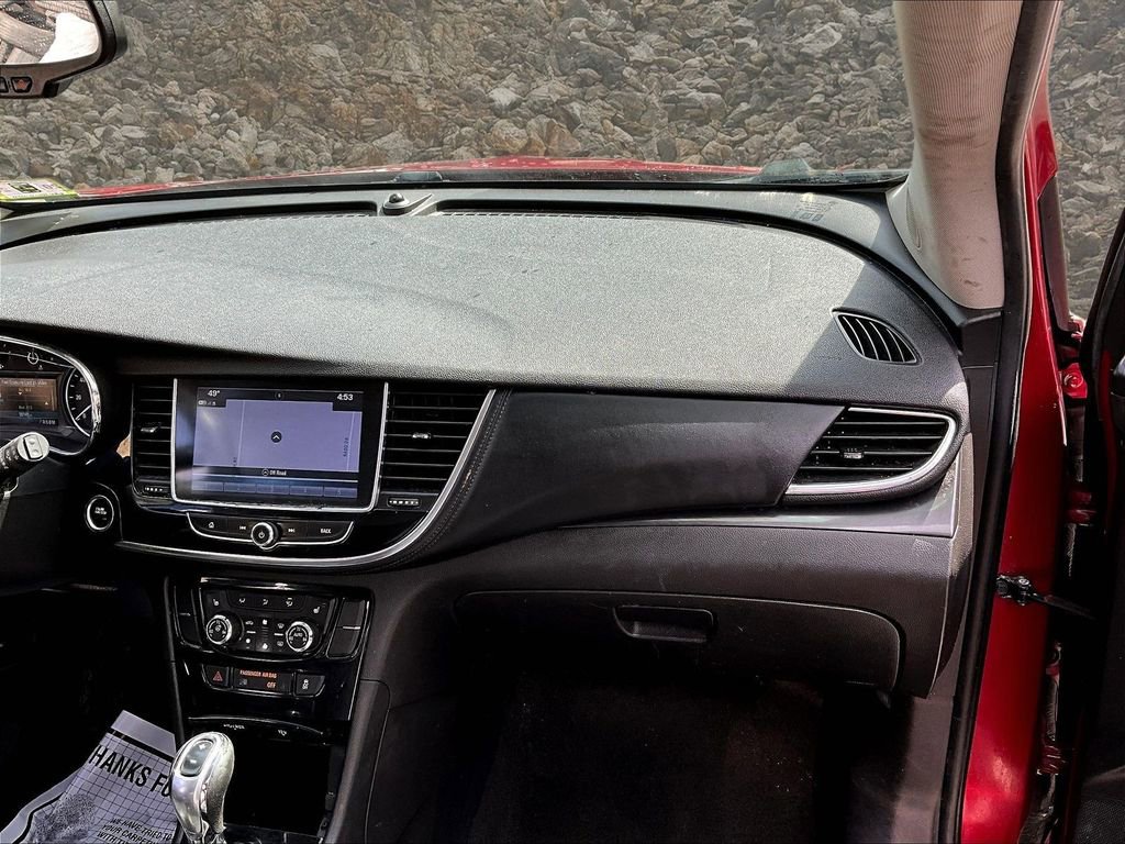 Used 2018 Buick Encore Essence image 14