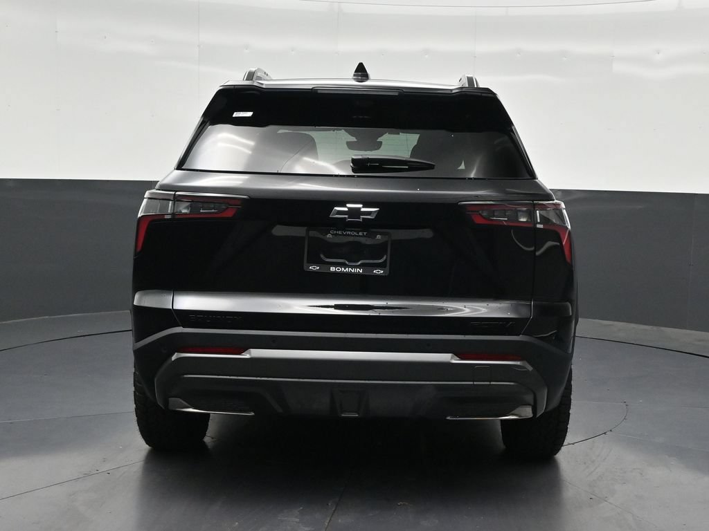 Used 2025 Chevrolet Equinox ACTIV w/ Safety and Technology Package FWD image 4