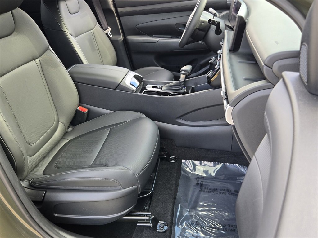 Used 2025 Hyundai Santa Cruz SEL image 17