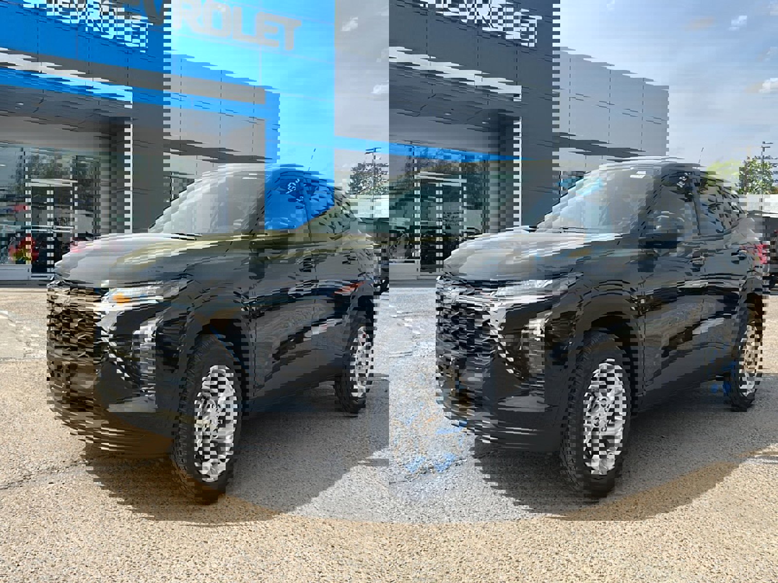 New 2026 Chevrolet Trax LS w/ LS Convenience Package image 4