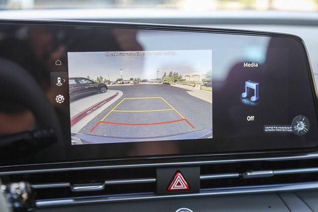 New 2025 Hyundai Elantra SEL FWD image 27