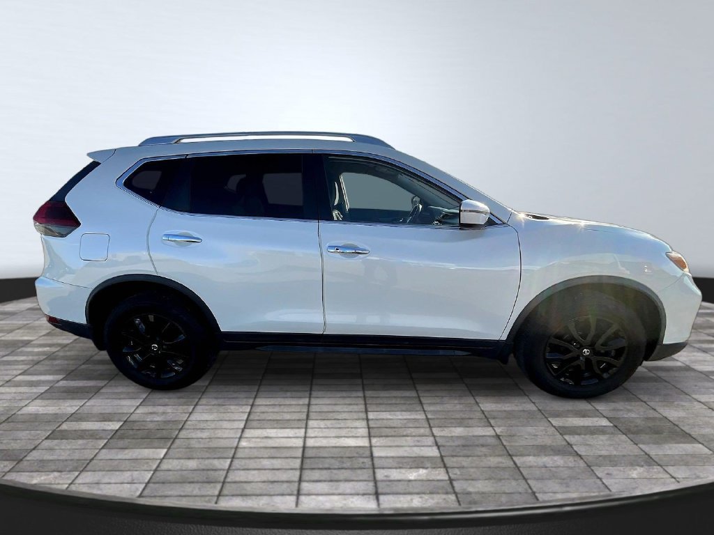 Used 2020 Nissan Rogue SV AWD/4WD image 8