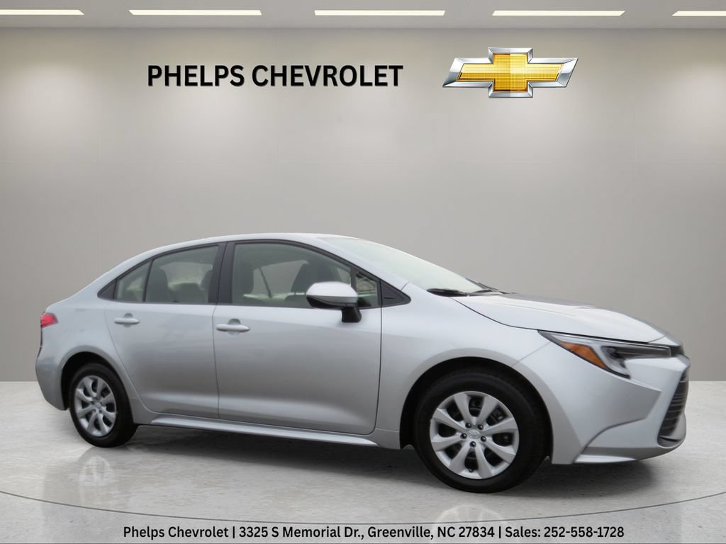Used 2026 Toyota Corolla LE FWD image 10