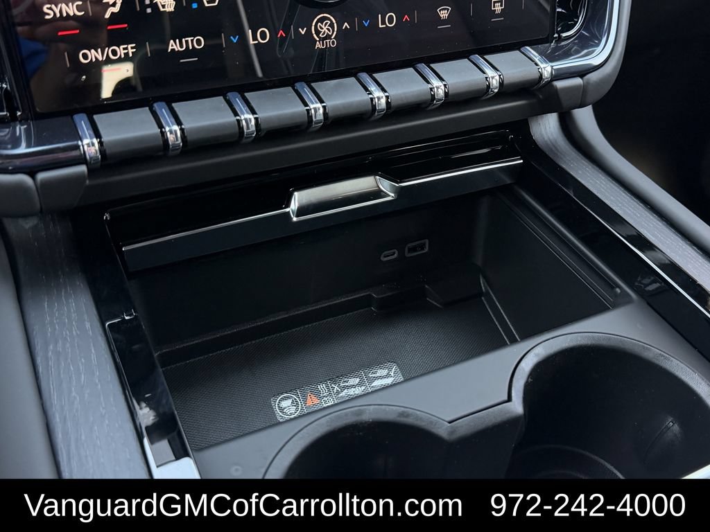 New 2026 GMC Yukon AT4 Ultimate w/ LPO, Floor Liner Package AWD/4WD image 18