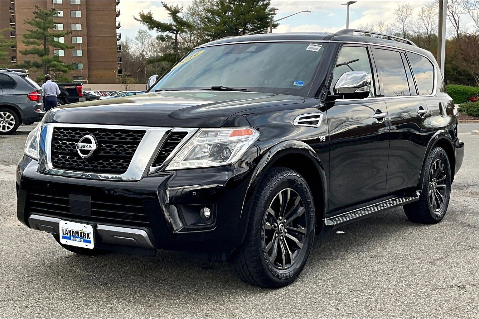 Used 2019 Nissan Armada Platinum image 1