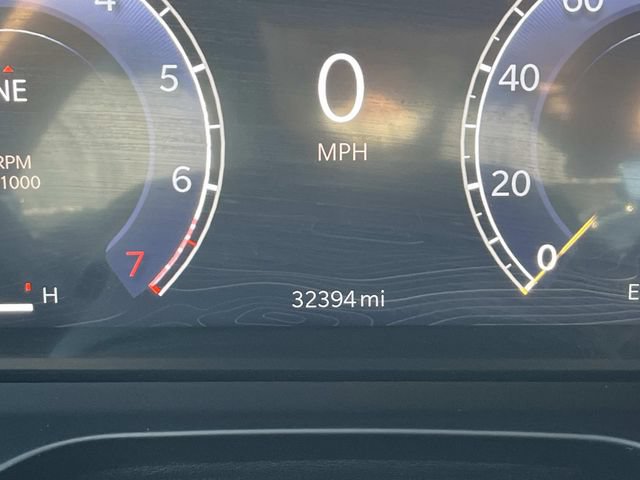 Used 2025 Jeep Grand Cherokee Limited AWD/4WD image 38