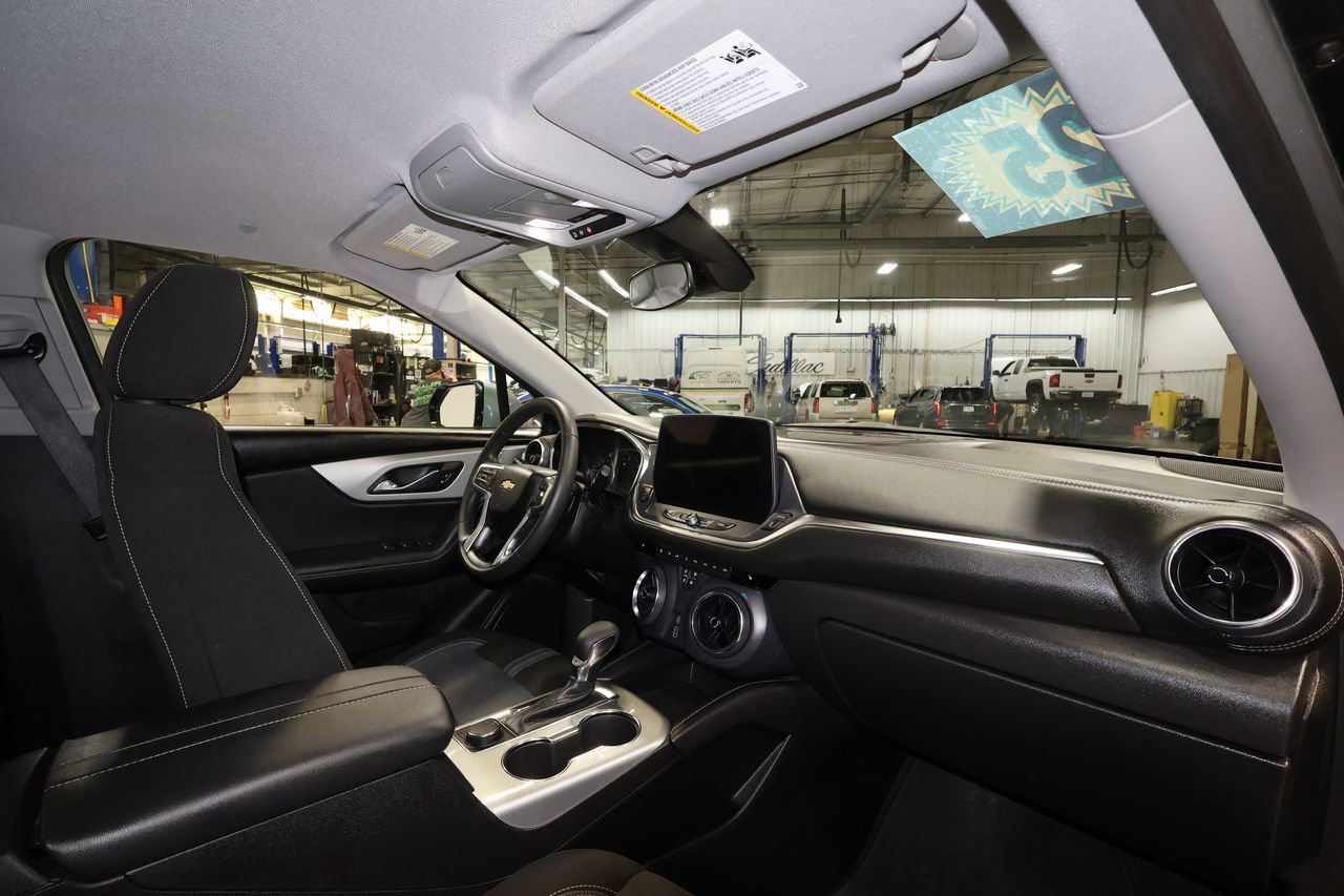 Certified 2025 Chevrolet Blazer LT image 27