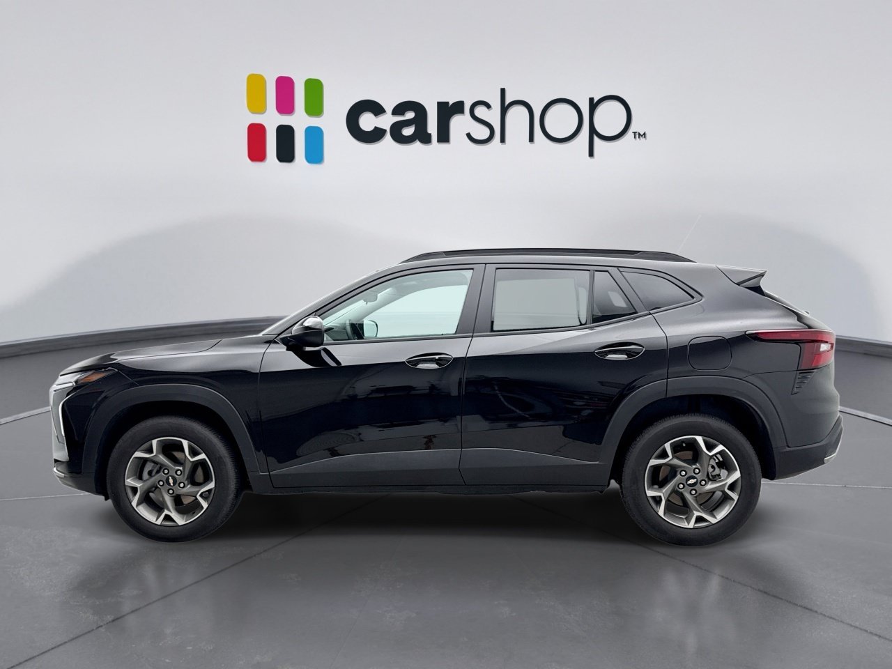 Used 2026 Chevrolet Trax LT w/ Driver Confidence Package FWD image 2