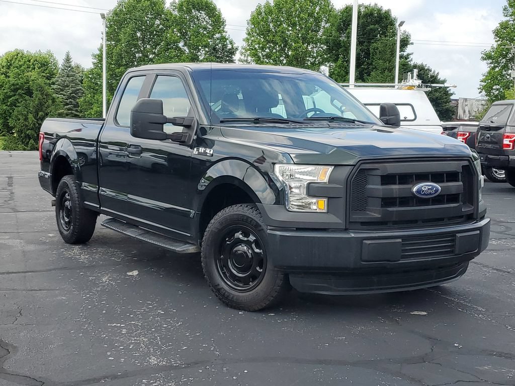 Used 2015 Ford F150 XL w/ Trailer Tow Package RWD image 2