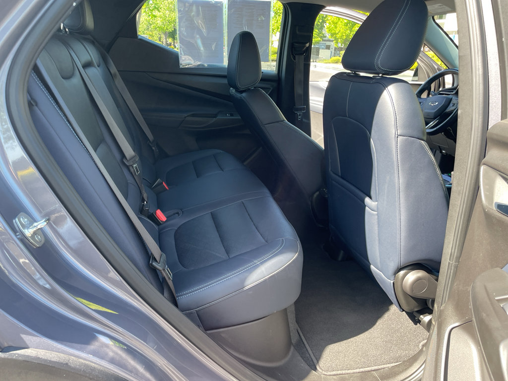 Used 2023 Chevrolet Bolt EUV LT w/ Convenience Package FWD image 43