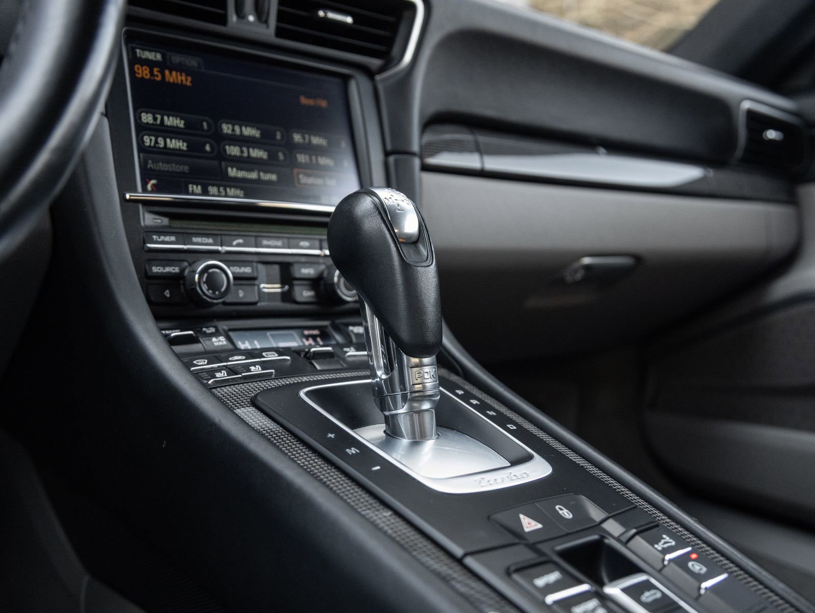 Certified 2014 Porsche 911 Turbo S image 29