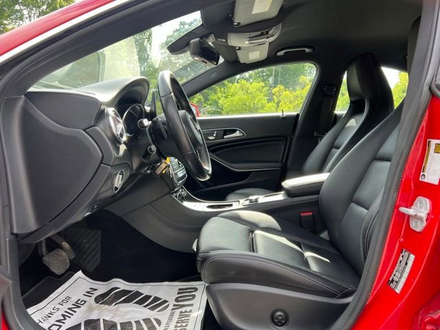 Used 2017 Mercedes-Benz CLA 250 image 12