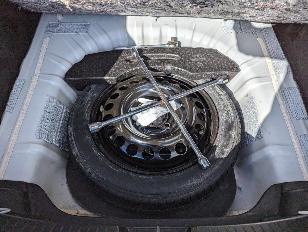 Used 2020 Chevrolet Malibu LT image 40