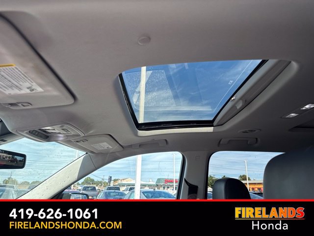 Used 2021 Chevrolet Traverse Premier w/ Redline Edition FWD image 34