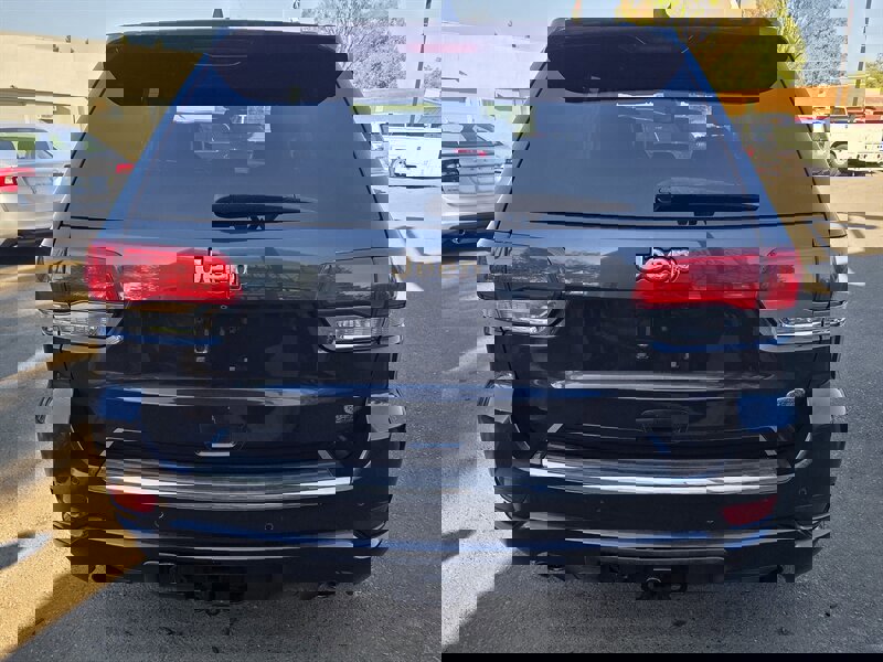 Used 2015 Jeep Grand Cherokee Overland image 4