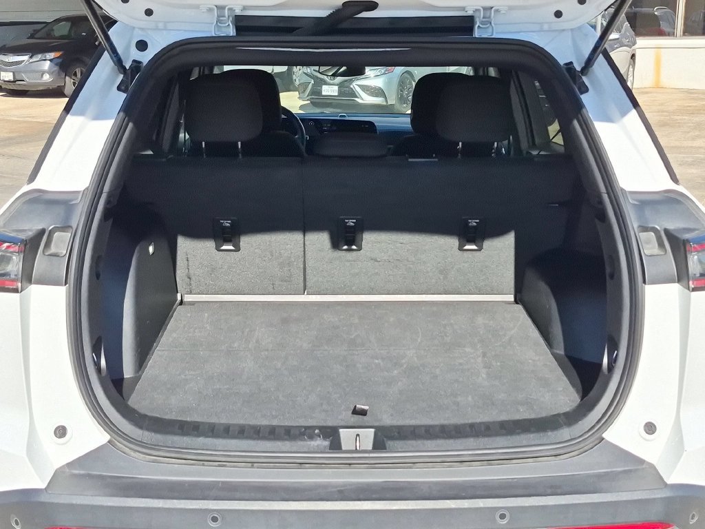 Used 2026 Chevrolet Equinox LT FWD image 28
