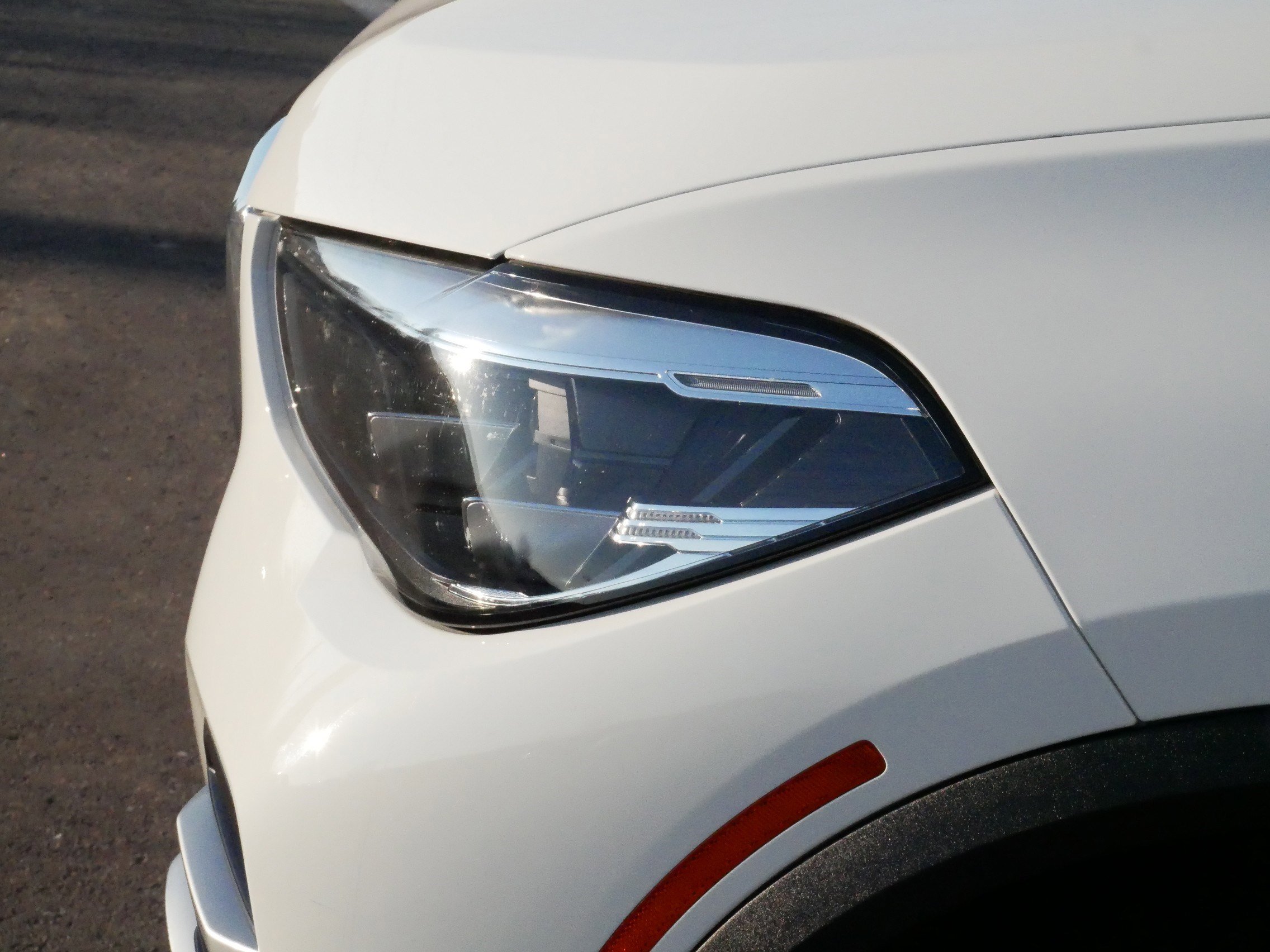 Used 2023 BMW X5 xDrive40i w/ Premium Package image 16