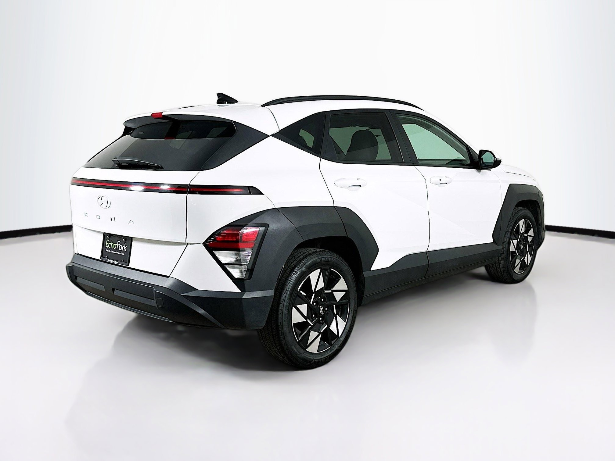 Used 2024 Hyundai Kona SEL image 9