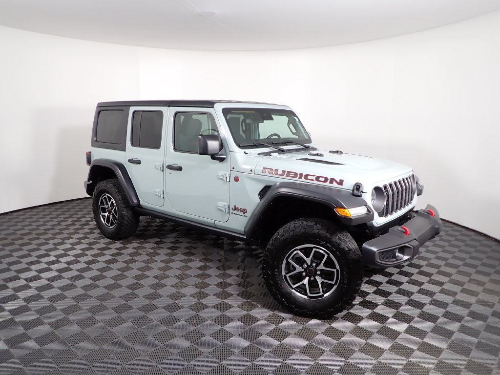 Used 2024 Jeep Wrangler Unlimited Rubicon AWD/4WD image 9