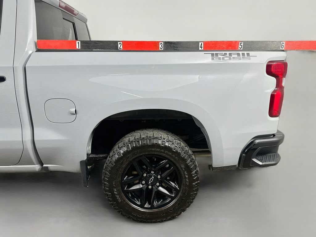 Used 2024 Chevrolet Silverado 1500 LT Trail Boss w/ Convenience Package II AWD/4WD image 32