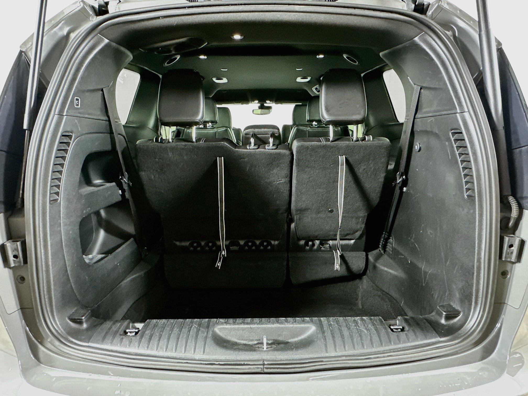 Used 2025 Chrysler Pacifica Select FWD image 29
