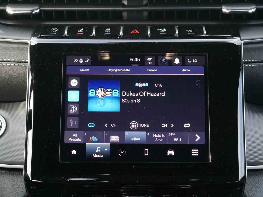 New 2025 Jeep Grand Cherokee Altitude image 5