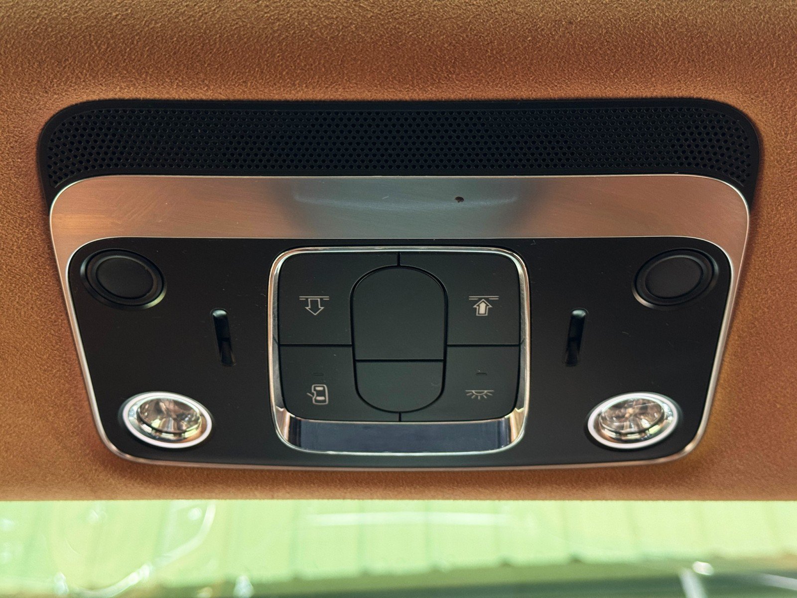 Used 2023 Bentley Flying Spur Azure AWD/4WD image 55