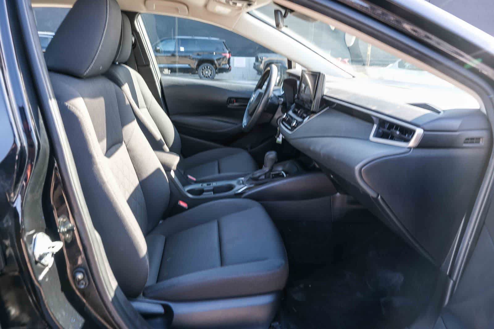 Used 2023 Toyota Corolla LE FWD image 18