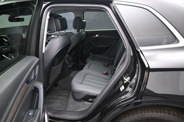 Used 2022 Audi Q5 2.0T Premium w/ Convenience Package AWD/4WD image 29