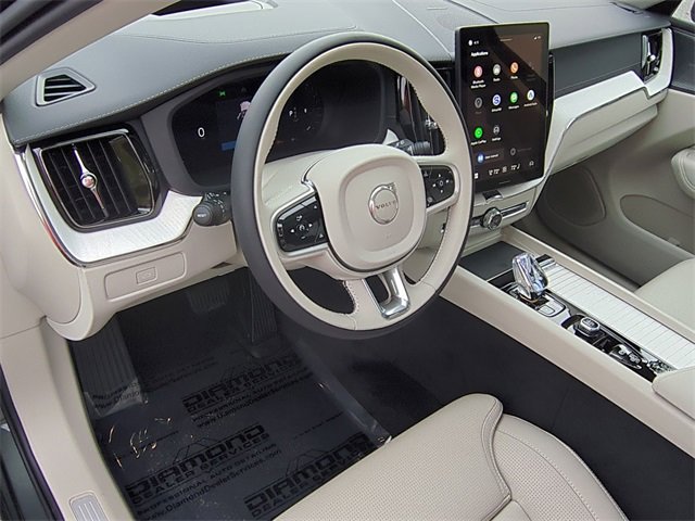 New 2026 Volvo XC60 B5 Ultra w/ Protection Package Premier image 9