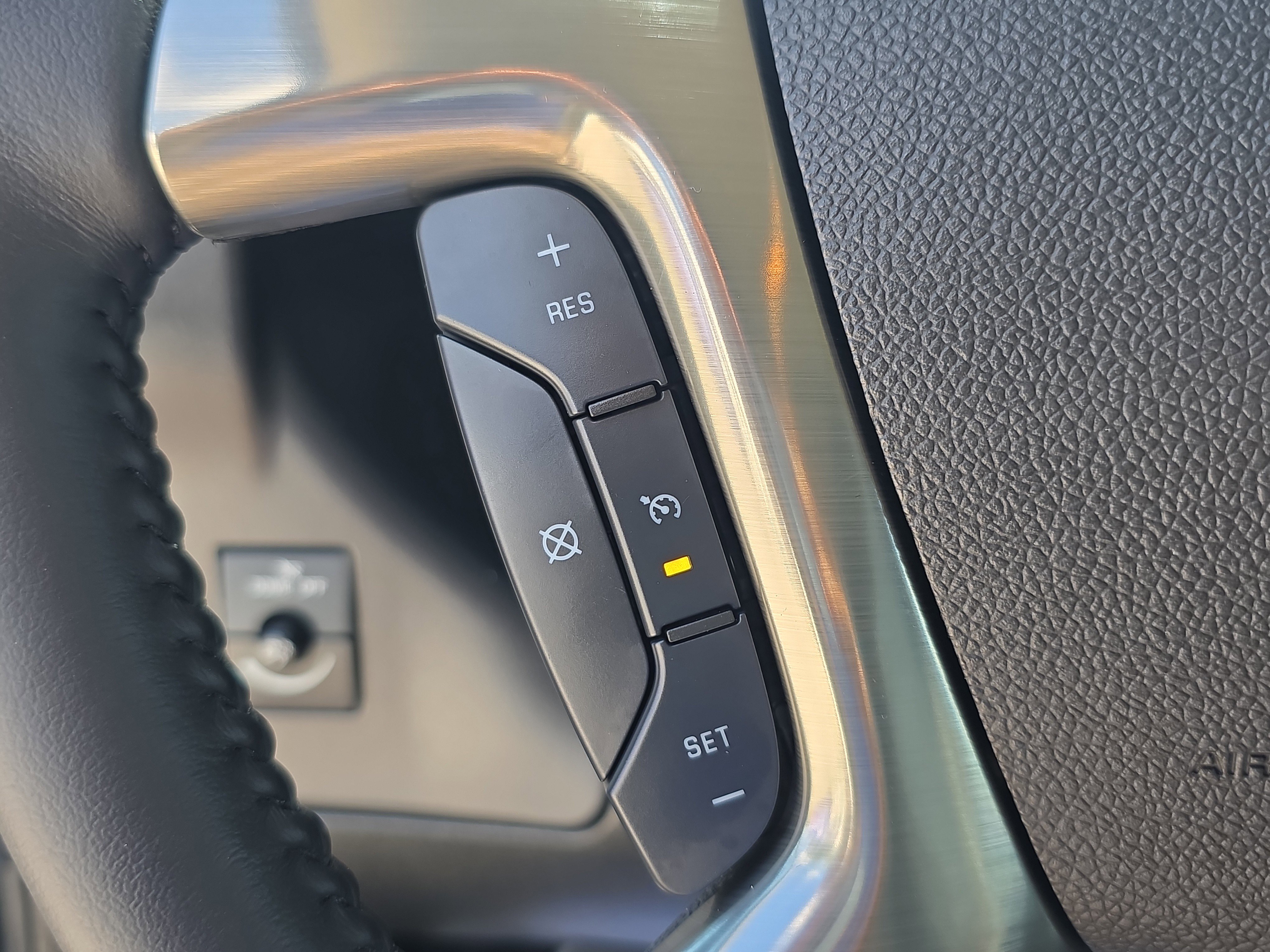 Used 2020 Chevrolet Express 2500 w/ Communications Package RWD image 25