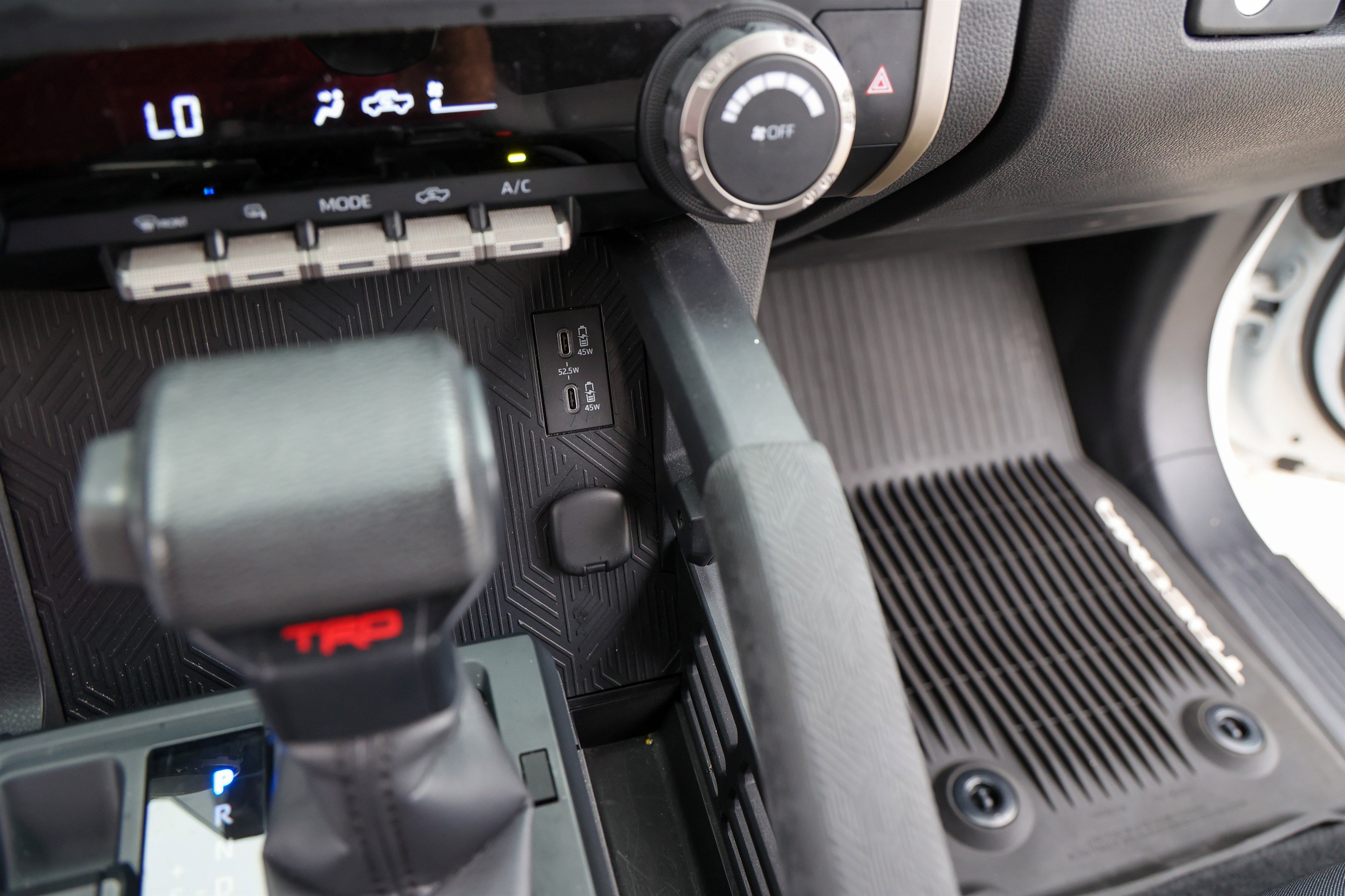 Certified 2024 Toyota Tacoma TRD Off-Road AWD/4WD image 25