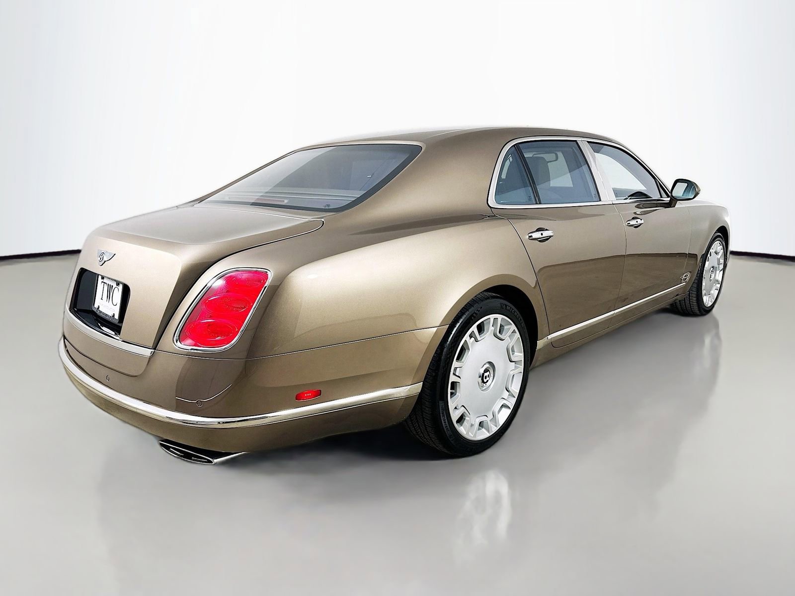 Used 2011 Bentley Mulsanne RWD image 5