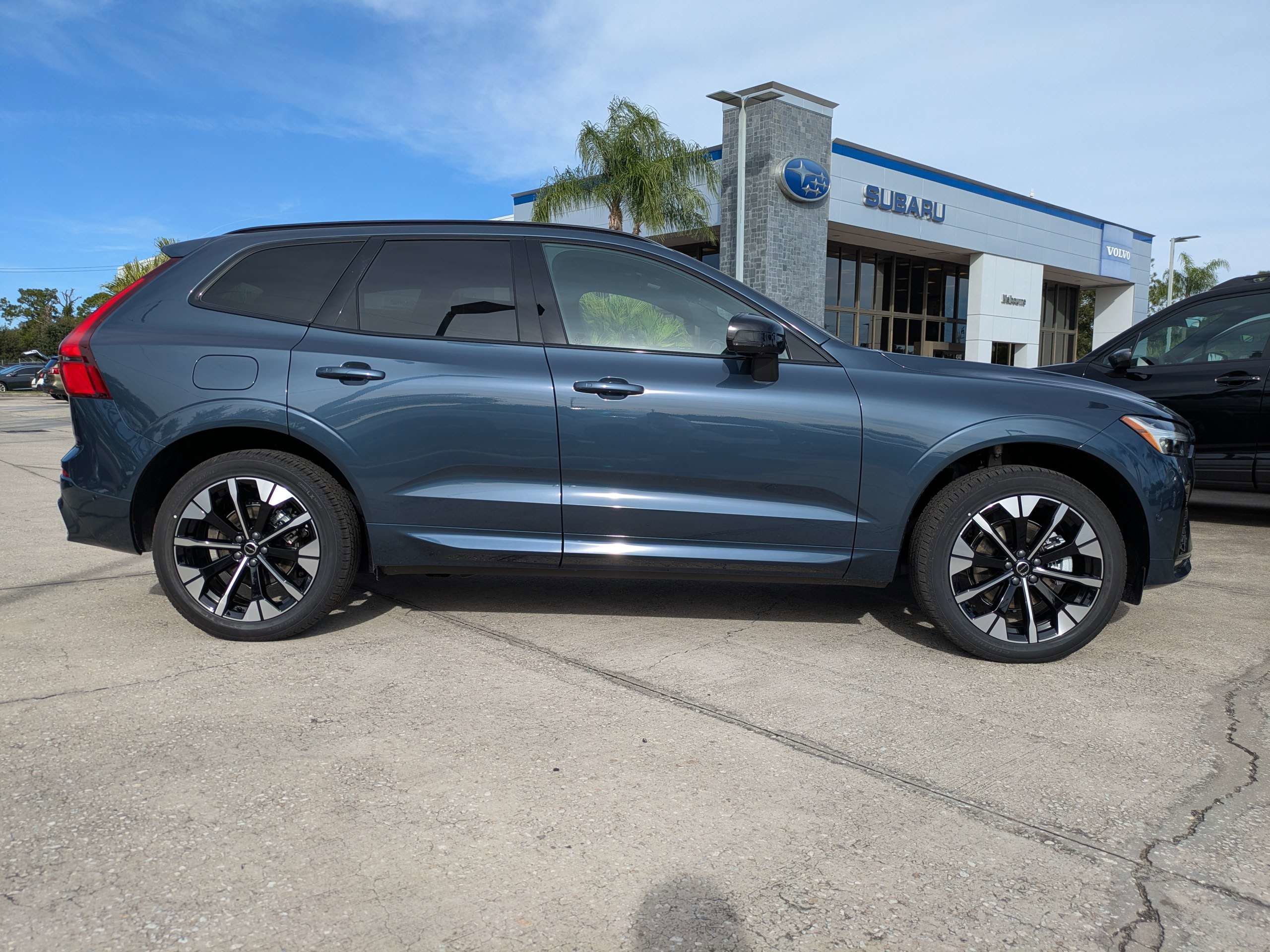 New 2026 Volvo XC60 B5 Plus w/ Protection Package Premier image 3