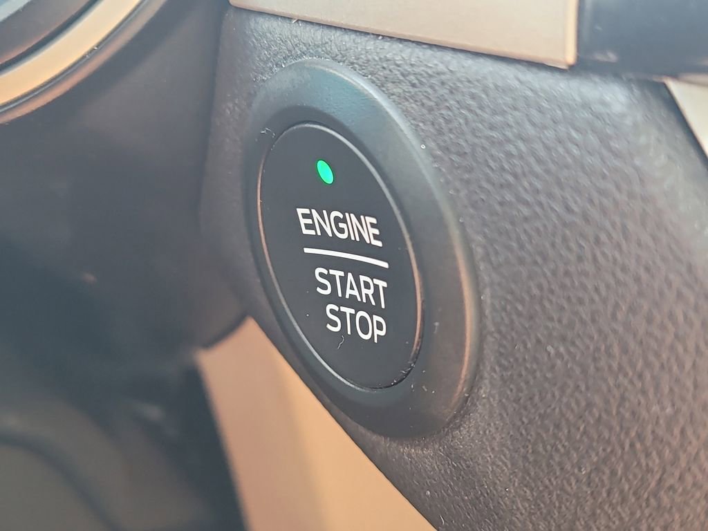 Used 2020 Ford Escape SE FWD image 26