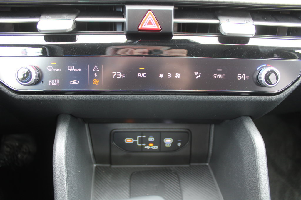 New 2027 Kia Sportage SX FWD image 43