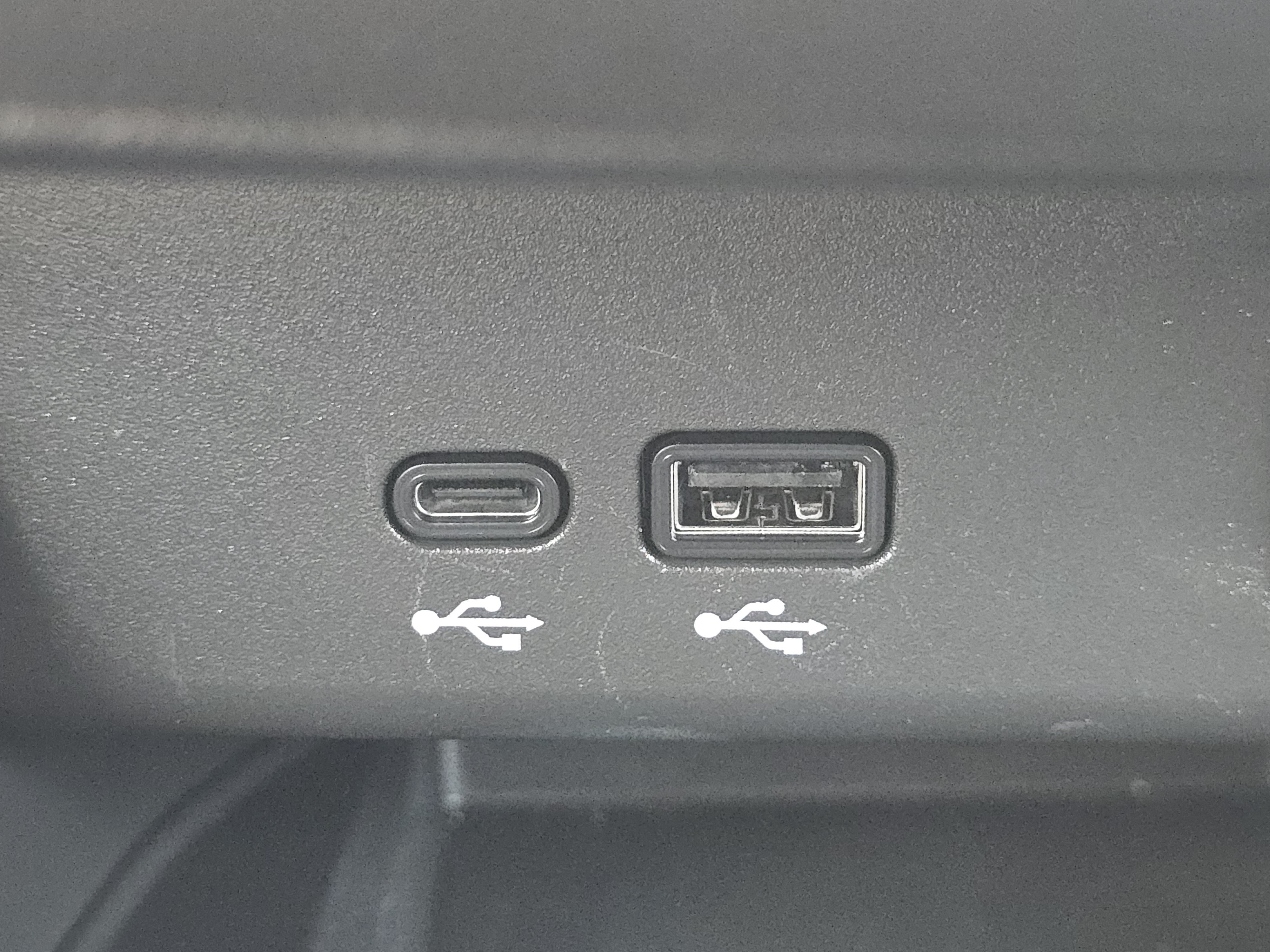 Used 2025 Buick Envista Sport Touring w/ Convenience I Package FWD image 14