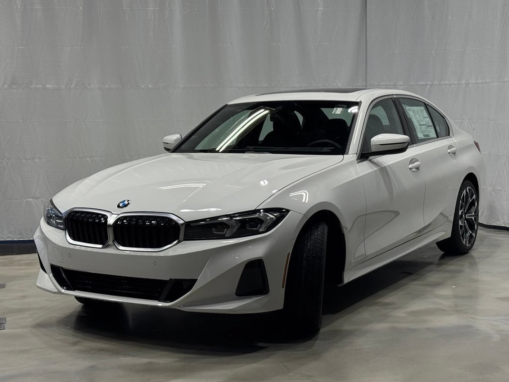 Used 2026 BMW 330i xDrive Sedan AWD/4WD image 3