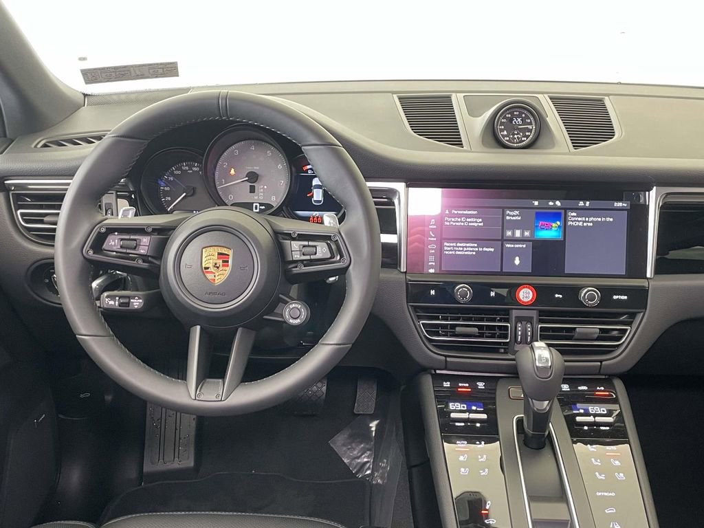 New 2026 Porsche Macan S image 26