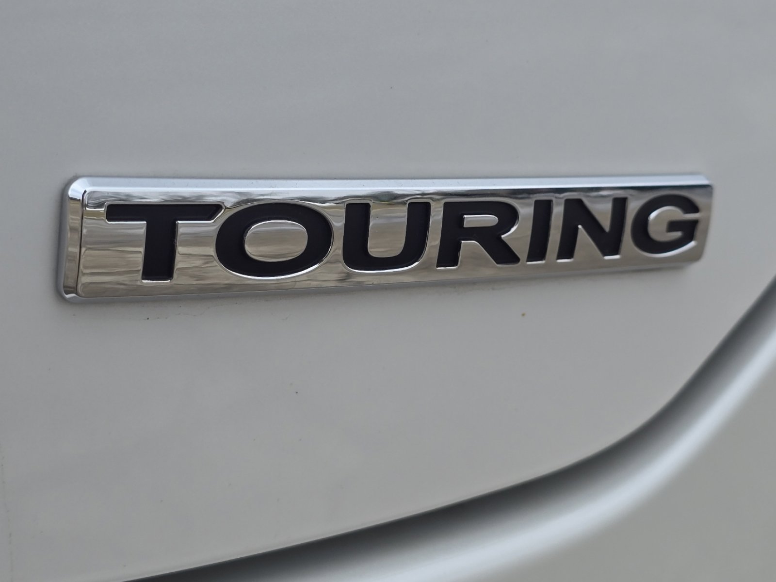 New 2025 Honda Pilot Touring image 12