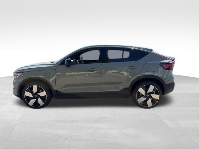 Used 2023 Volvo C40 P8 Recharge Plus w/ Climate Package AWD/4WD image 3