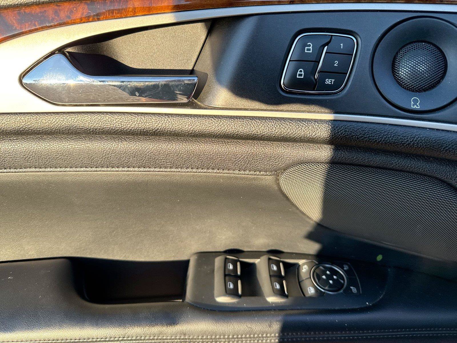 Used 2019 Lincoln MKZ Reserve AWD/4WD image 5