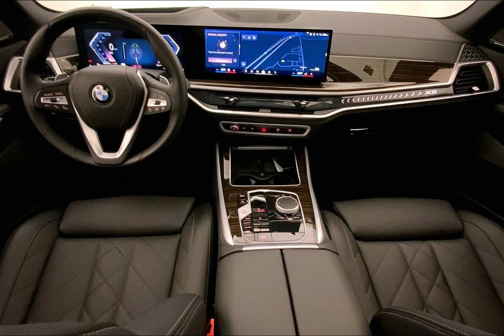 Certified 2026 BMW X5 xDrive40i w/ Premium Package AWD/4WD image 16