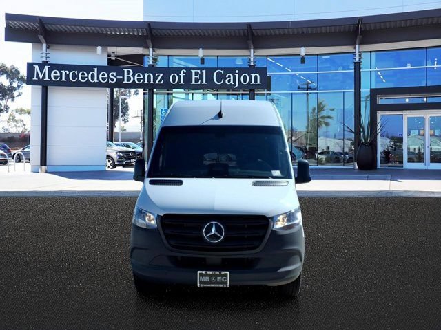 New 2025 Mercedes-Benz eSprinter 170 Cargo image 2