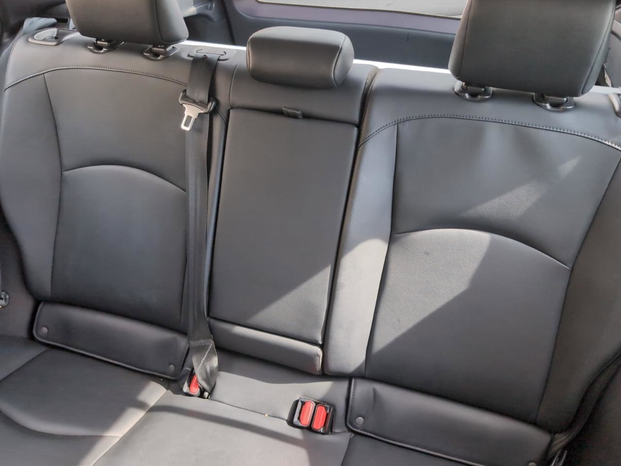 Used 2020 Toyota Prius XLE w/ Premium Convenience Package FWD image 28