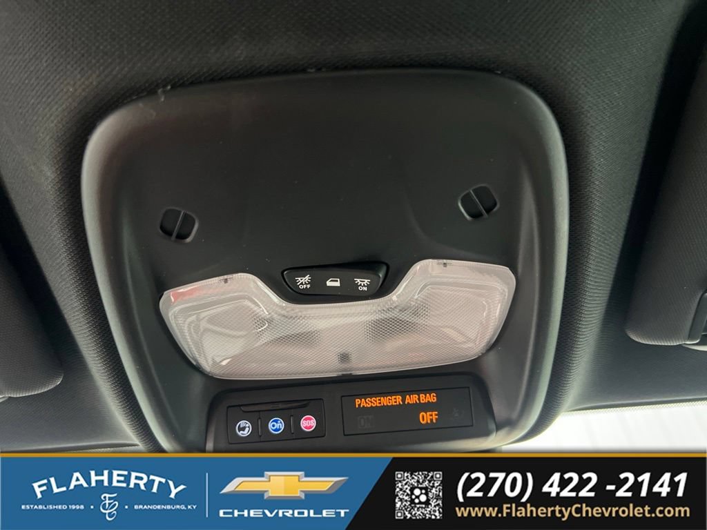Used 2025 Chevrolet Colorado Trail Boss AWD/4WD image 30