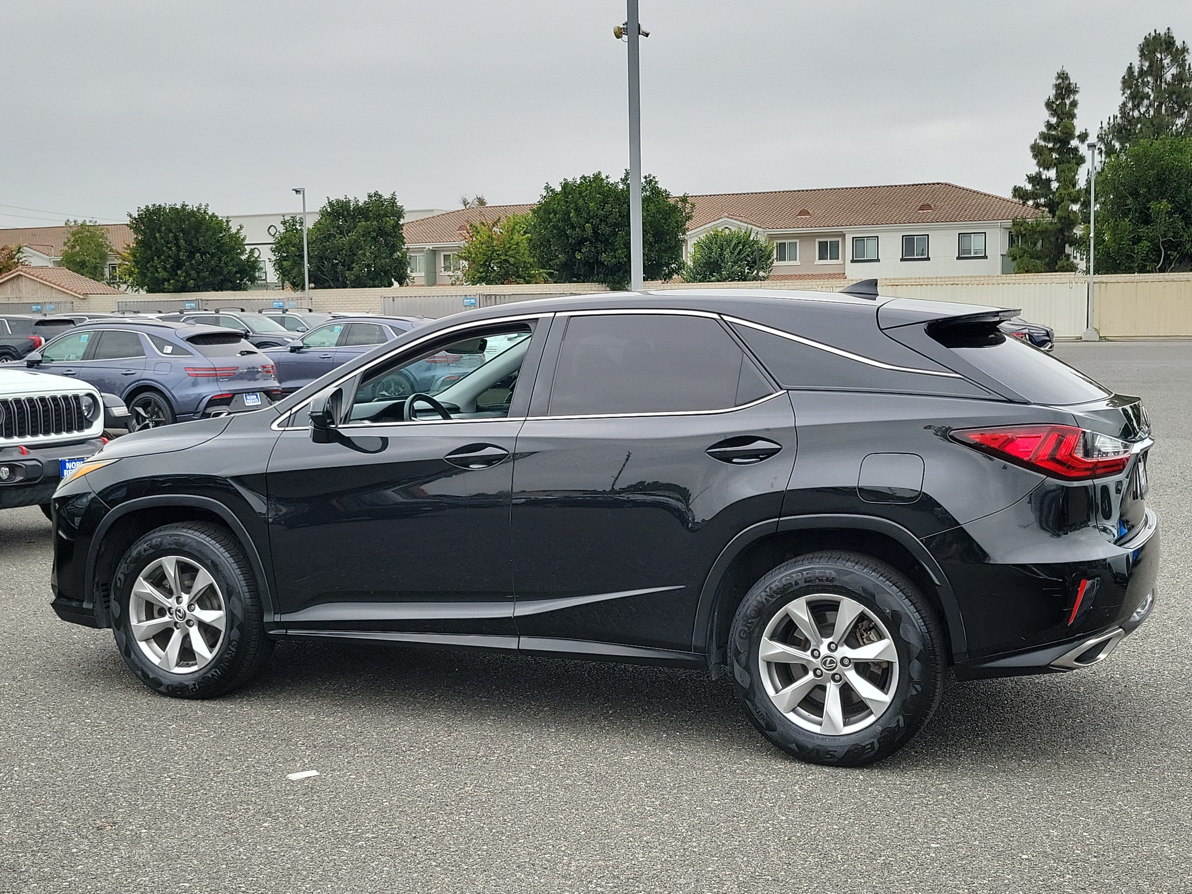 Used 2018 Lexus RX 350 FWD w/ Accessory Package image 28