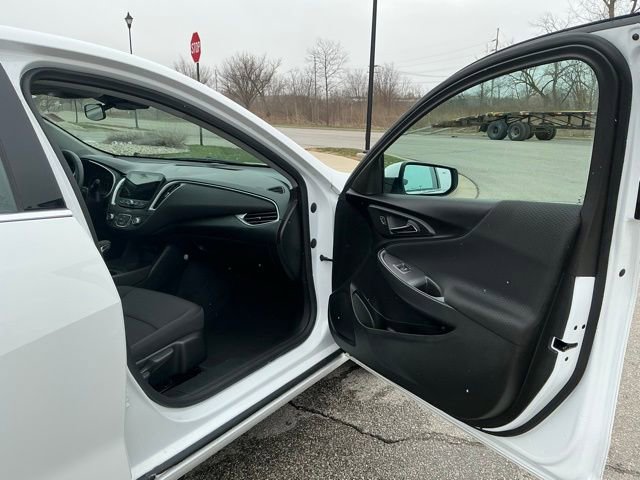 Used 2024 Chevrolet Malibu RS image 17