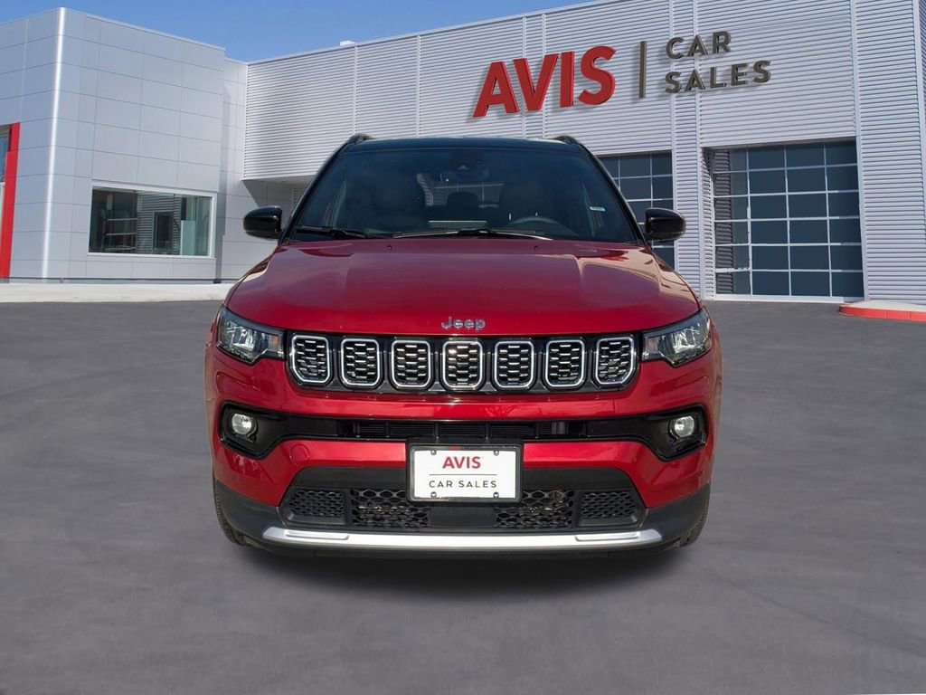 Used 2025 Jeep Compass Limited image 2