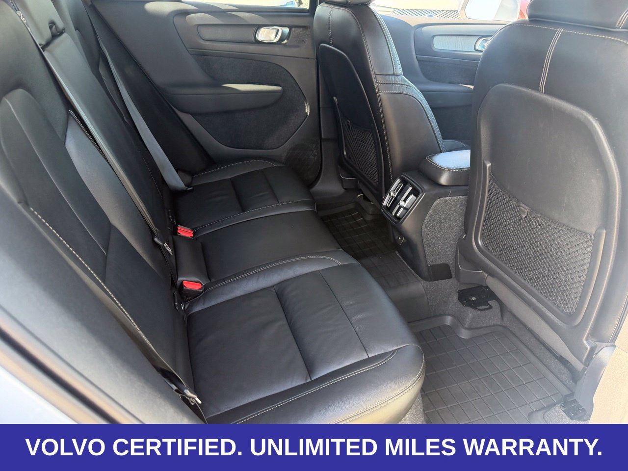 Certified 2024 Volvo XC40 B5 Core AWD/4WD image 37